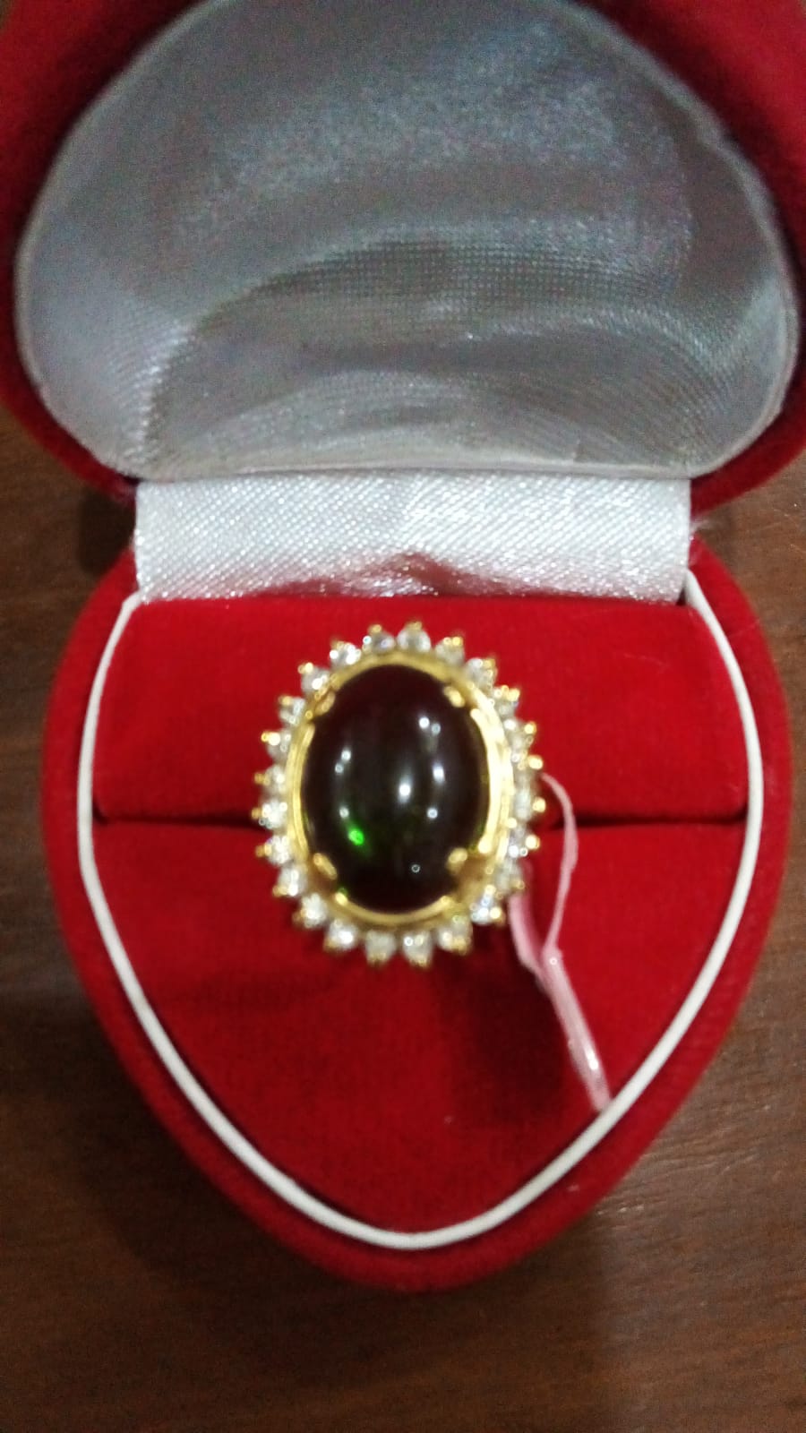 Cincin Mata Hijau